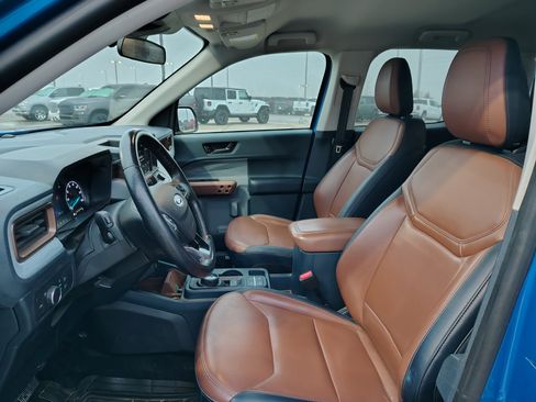 Used 2022 Ford Maverick Lariat image 11