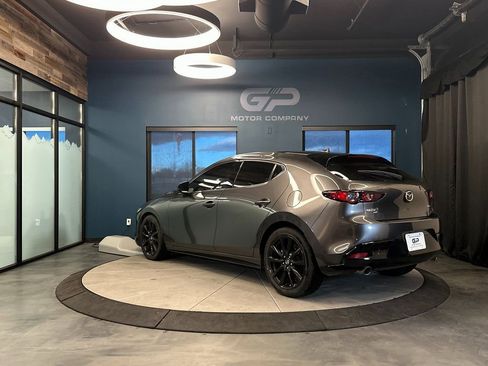 Used 2019 MAZDA MAZDA3 AWD Hatchback w/ Premium Pkg image 5
