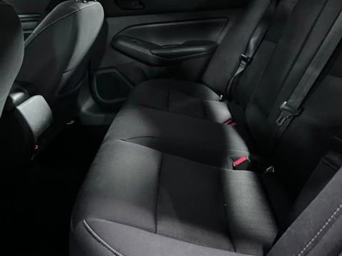 Used 2024 Nissan Altima 2.5 SV FWD image 12