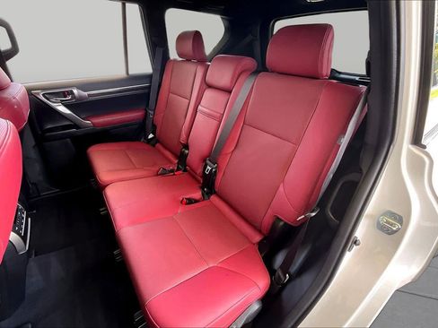 Used 2023 Lexus GX 460 Premium w/ Premium Package AWD/4WD image 18
