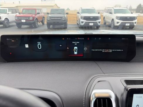 Used 2025 Ford Expedition Platinum w/ Platinum Ultimate Package image 16