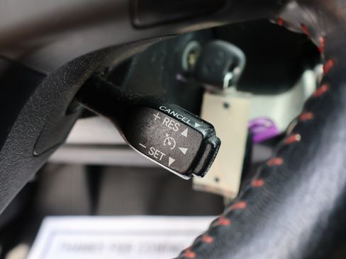 Used 2017 Toyota Camry SE FWD image 38