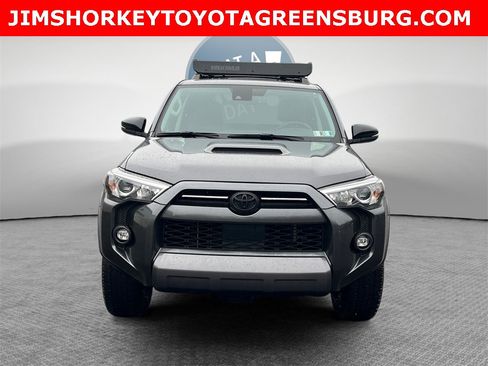 Used 2021 Toyota 4Runner Venture w/ Moonroof Package image 9