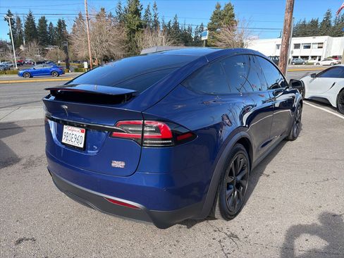 Used 2022 Tesla Model X Plaid image 8