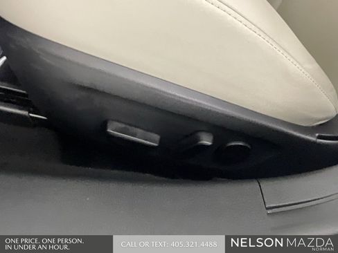 Used 2025 MAZDA MAZDA3 s image 25