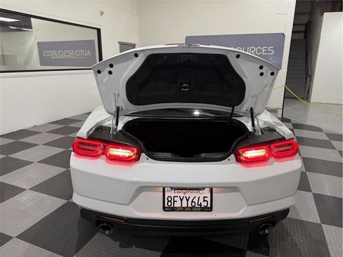 Used 2019 Chevrolet Camaro LT image 16