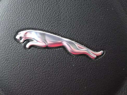 Used 2020 Jaguar F-PACE Prestige AWD/4WD image 23