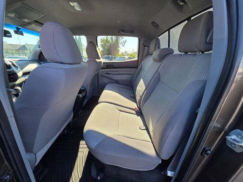 Used 2013 Toyota Tacoma 4x4 Double Cab image 17