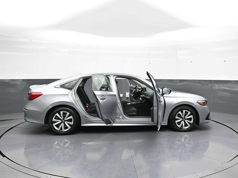 Used 2024 Honda Civic LX image 41