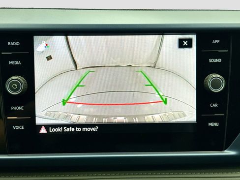Used 2024 Volkswagen Taos SE FWD image 14