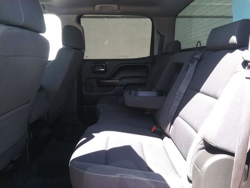 Used 2017 GMC Sierra 1500 SLE w/ SLE Value Package AWD/4WD image 8