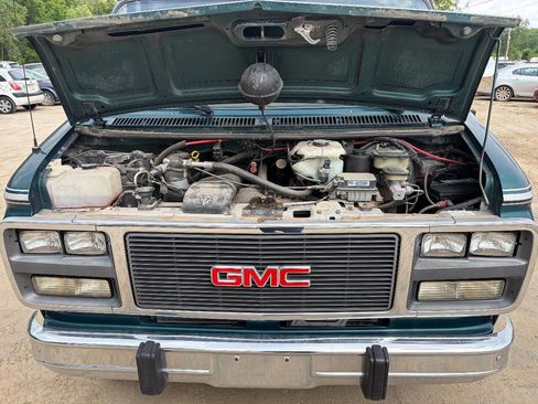 Used 1995 GMC G2500 Vandura RWD image 16