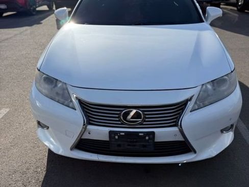 Used 2013 Lexus ES 350 w/ Luxury Pkg image 1