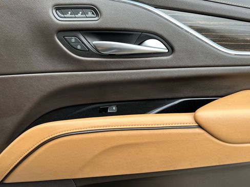 Used 2021 Cadillac Escalade Sport w/ Driver Assist Tech Package image 23