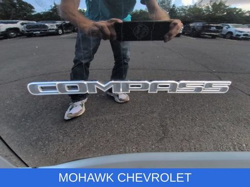Used 2021 Jeep Compass Latitude w/ Convenience Group AWD/4WD image 29