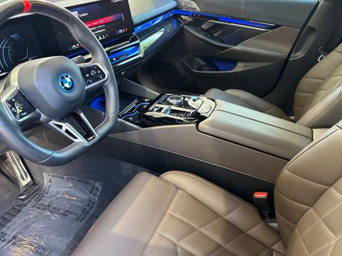 Used 2024 BMW i5 M60 w/ Premium Package AWD/4WD image 11