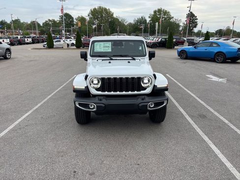 New 2026 Jeep Gladiator Sport AWD/4WD image 8