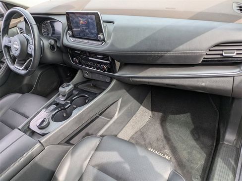 Used 2023 Nissan Rogue SV w/ SV Premium Package image 39