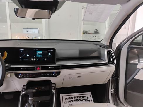 Used 2025 Kia Sorento S w/ Panoramic Sunroof Package FWD image 64
