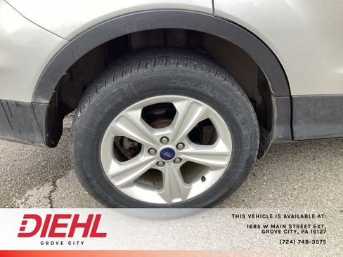 Used 2015 Ford Escape SE AWD/4WD image 9