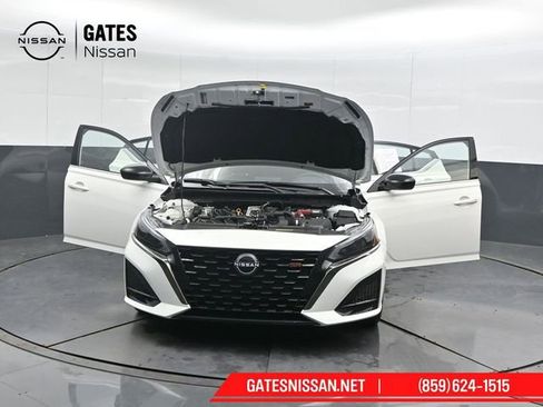 Used 2024 Nissan Altima 2.5 SR image 51