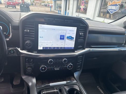 Used 2021 Ford F150 Lariat image 26