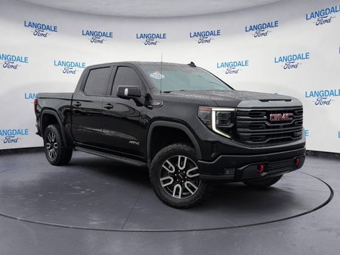 Used 2024 GMC Sierra 1500 AT4 w/ Technology Package image 2