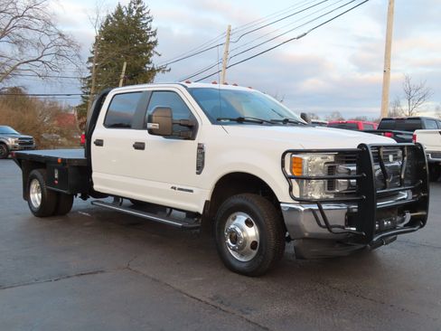 Used 2017 Ford F350 XL w/ STX Appearance Package image 8