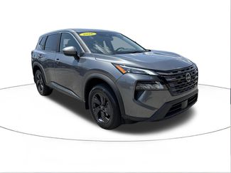 Used 2026 Nissan Rogue SV FWD video 1