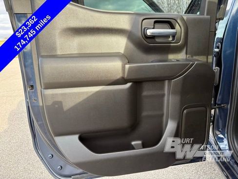 Used 2021 Chevrolet Silverado 1500 Custom Trail Boss w/ Safety Confidence Package AWD/4WD image 27