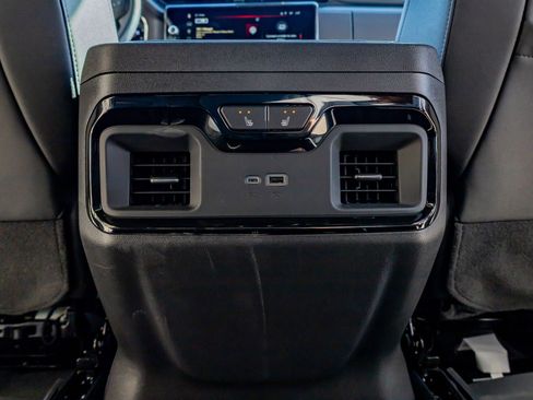 Used 2026 GMC Sierra 1500 AT4 w/ Technology Package image 33