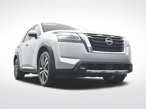 Used 2023 Nissan Pathfinder Platinum AWD/4WD image 42