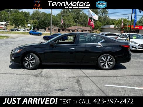 Used 2020 Nissan Altima 2.5 SL FWD image 8
