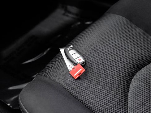 Used 2011 Nissan 370Z Coupe image 45