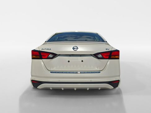 Used 2022 Nissan Altima 2.5 SV FWD image 4