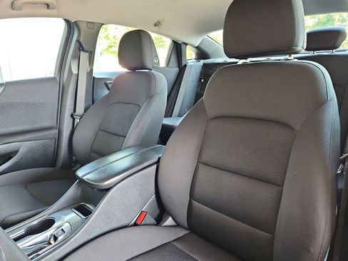 Used 2023 Chevrolet Malibu LT FWD image 21
