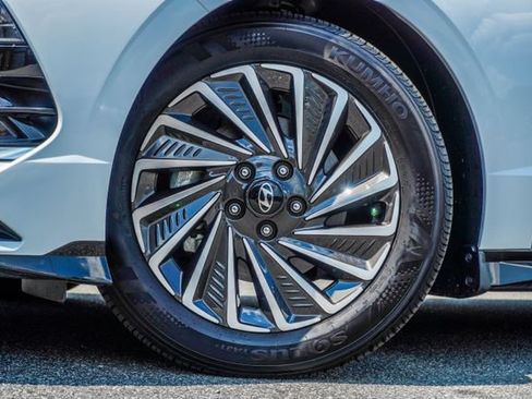 Certified 2025 Hyundai Sonata SEL FWD image 7
