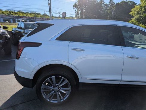 Used 2024 Cadillac XT5 Premium Luxury AWD/4WD image 8