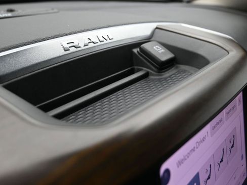 Used 2022 RAM 1500 Laramie image 18