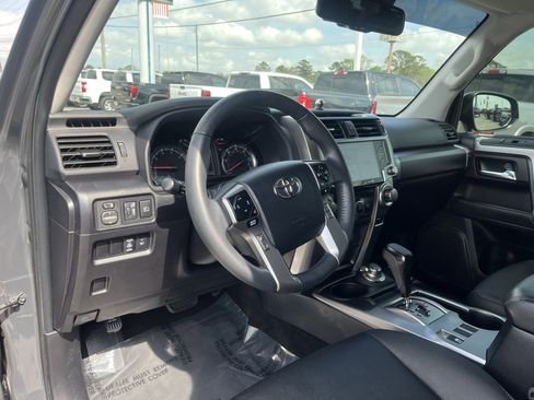 Used 2024 Toyota 4Runner TRD Sport image 12