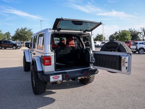 Used 2024 Jeep Wrangler Rubicon 392 image 27
