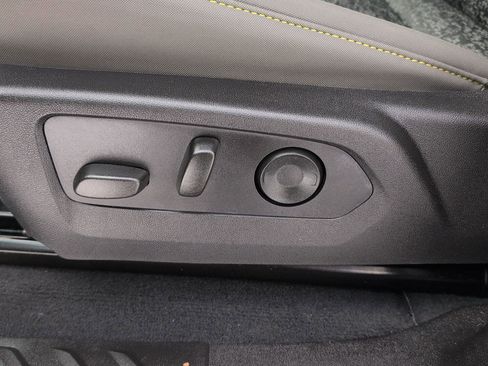 Certified 2024 Chevrolet Colorado ZR2 w/ Safety Package image 19