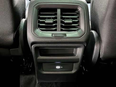 New 2025 Volkswagen Taos SEL image 23