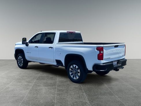 Used 2026 Chevrolet Silverado 2500 Custom w/ Custom Value Package AWD/4WD image 3