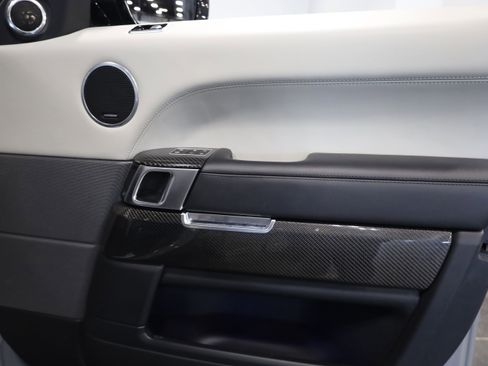 Used 2022 Land Rover Range Rover Sport SVR image 39