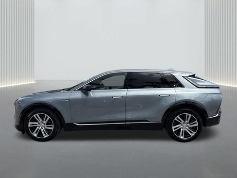 Certified 2024 Cadillac Lyriq Tech RWD image 10