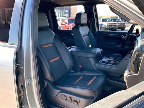 Used 2024 GMC Sierra 2500 AT4 w/ AT4 Premium Plus Package image 8