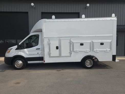 Used 2020 Ford Transit 350 DRW w/ Exterior Upgrade Package RWD image 1