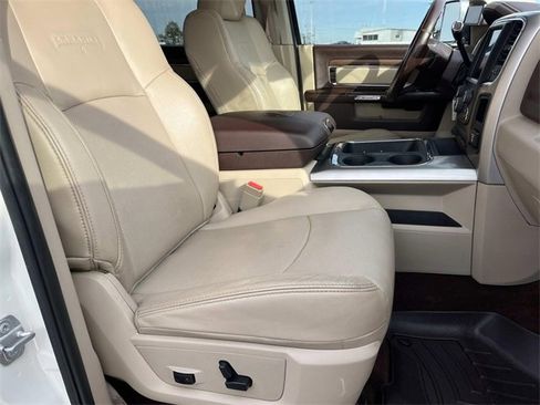 Used 2016 RAM 3500 Laramie w/ Convenience Group image 28