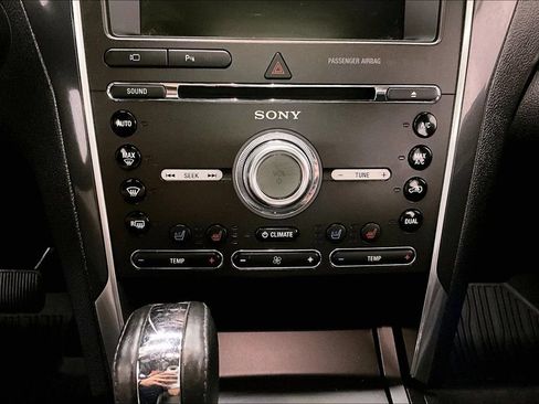 Used 2018 Ford Explorer Sport w/ Equipment Group 401A AWD/4WD image 15